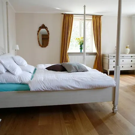 Haus Keppelborg: Zi Elisabeth Mit Burgmauerblick Appartement