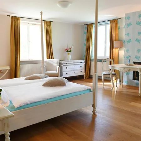 Haus Keppelborg: Zi Elisabeth Mit Burgmauerblick