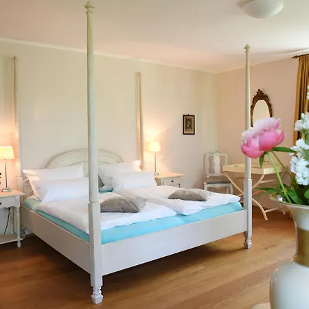 Apartment Haus Keppelborg: Zi Elisabeth Mit Burgmauerblick *