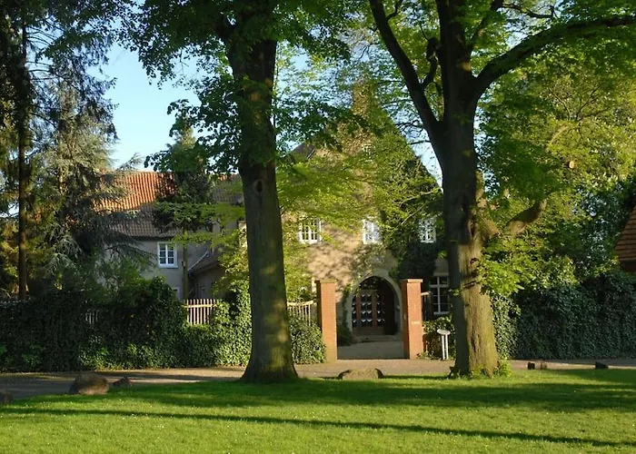 Haus Keppelborg: Zi Elisabeth Mit Burgmauerblick