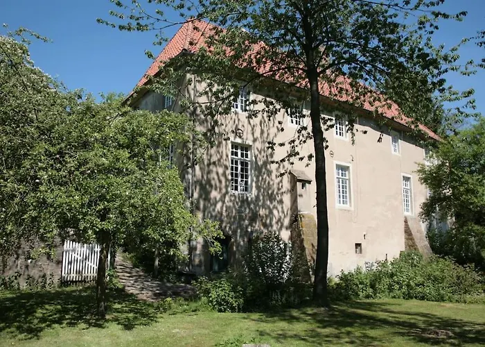 Haus Keppelborg: Zi Elisabeth Mit Burgmauerblick Apartmán
